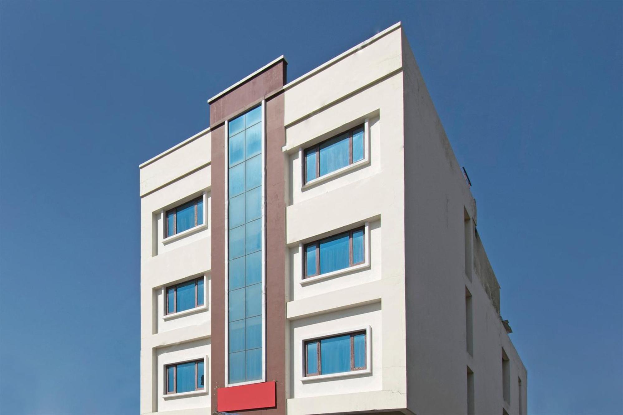 Oyo Hotel Triund Regency Katra  Kültér fotó