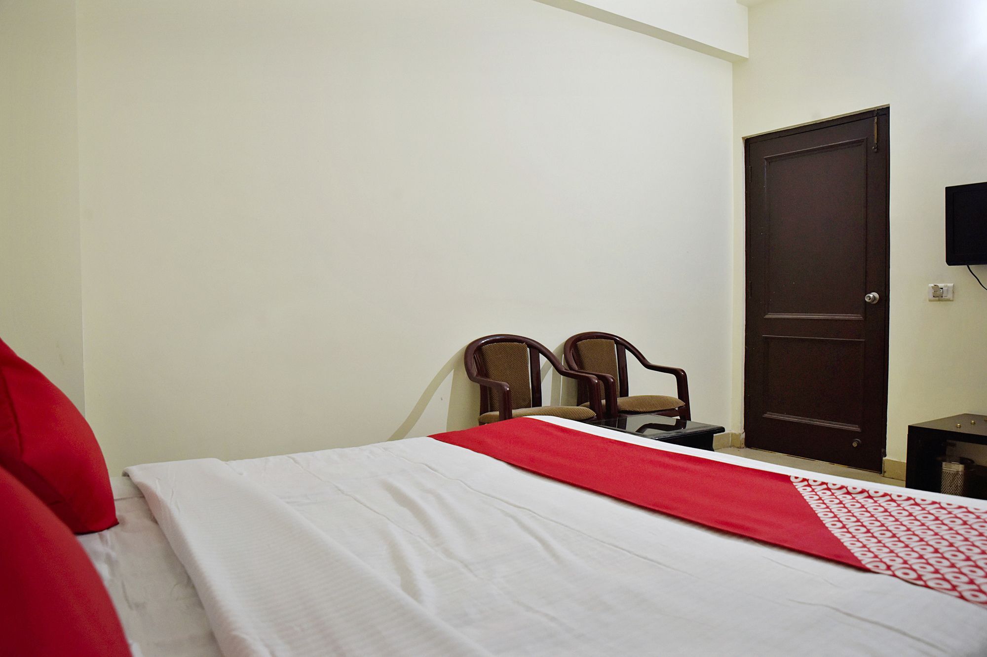Oyo Hotel Triund Regency Katra  Kültér fotó