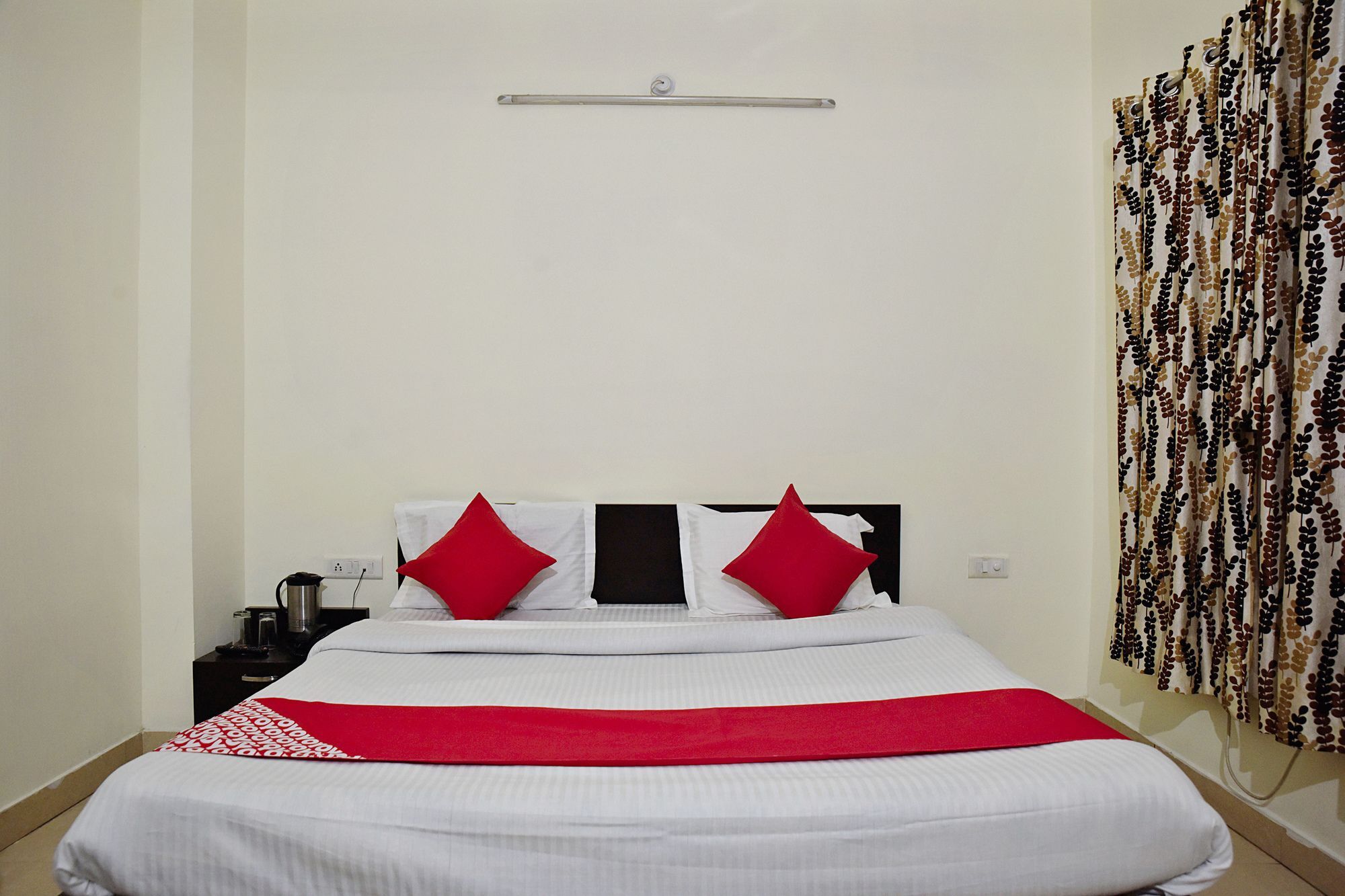 Oyo Hotel Triund Regency Katra  Kültér fotó
