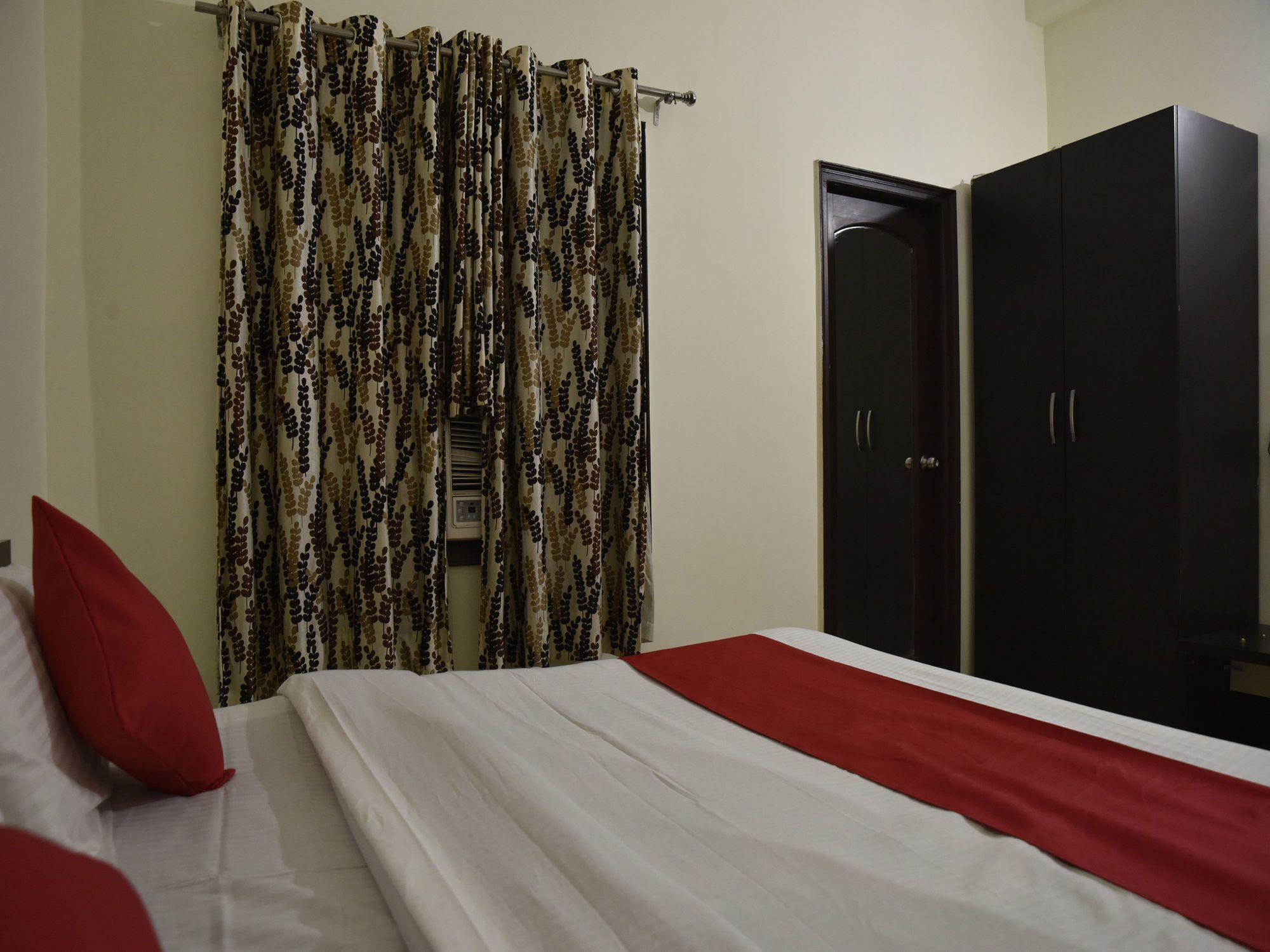 Oyo Hotel Triund Regency Katra  Kültér fotó